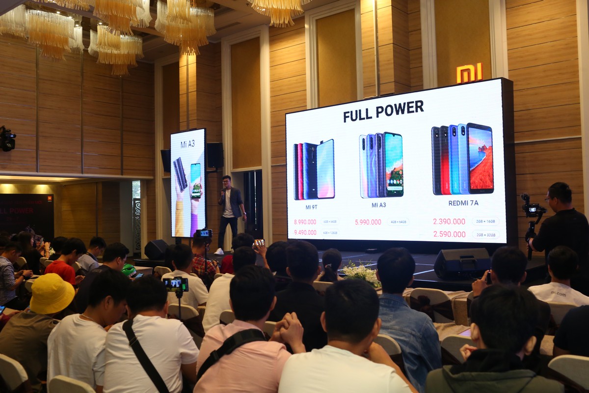 Xiaomi giới thiệu ba mẫu điện thoại mới